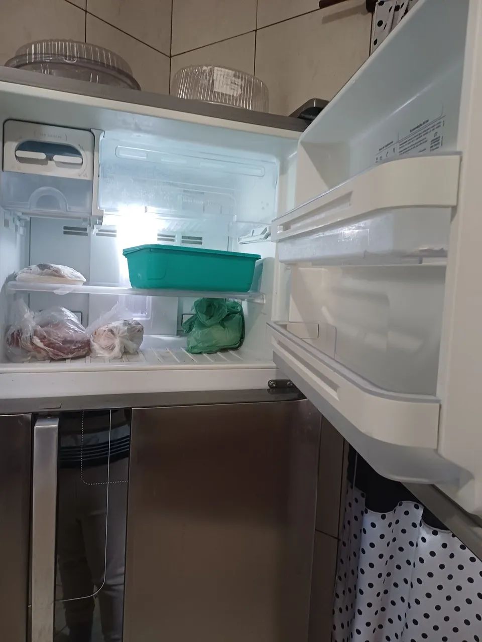 Vendo uma geladeira electrolux - Foto 2