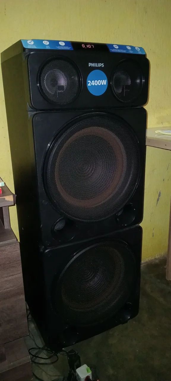 TORRE PHILIPS 2400 W 6 MESES DE USO