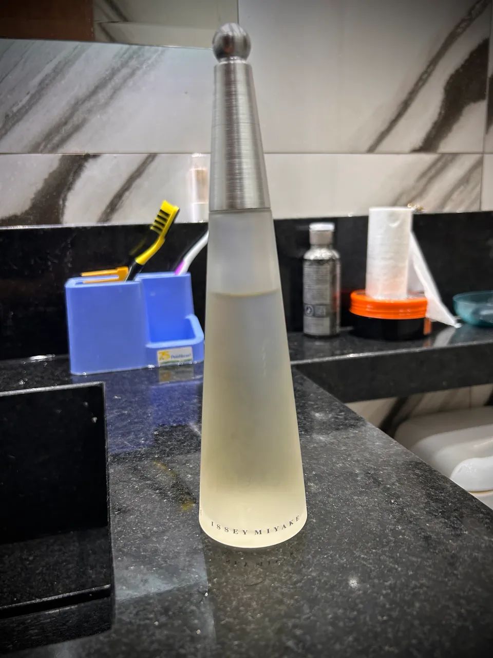  Perfume Issey Miyake L'Eau D'Issey Eau de Toilette  - Foto 3