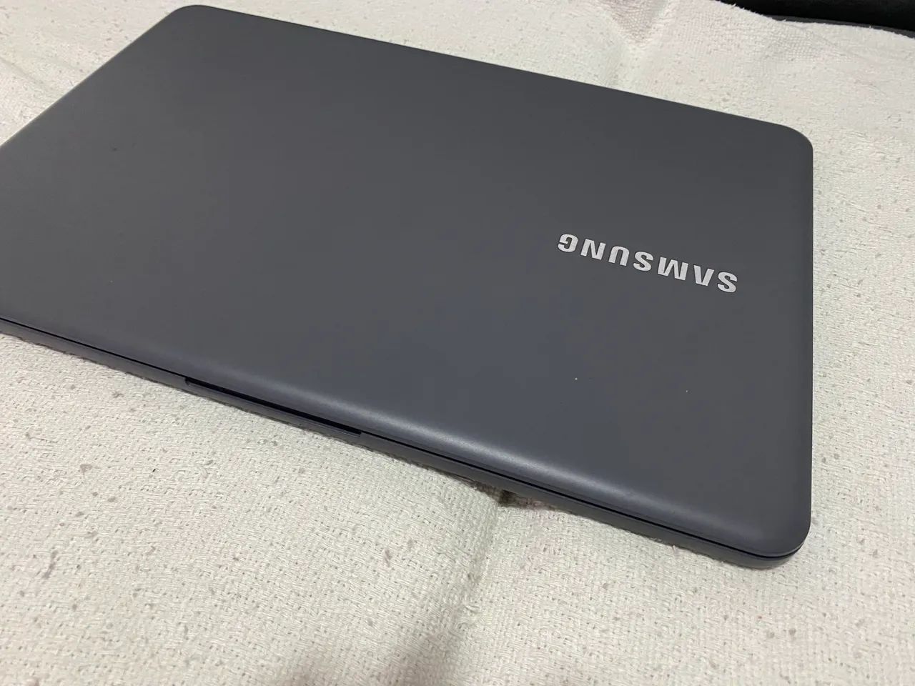 Vendo notebook Samsung 