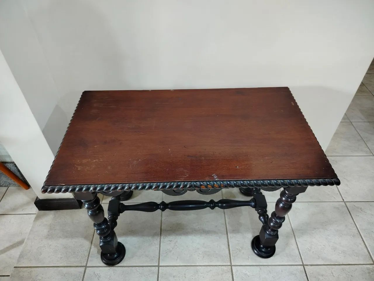 Mesa auxiliar/canto/decora. Antiga. - Foto 3