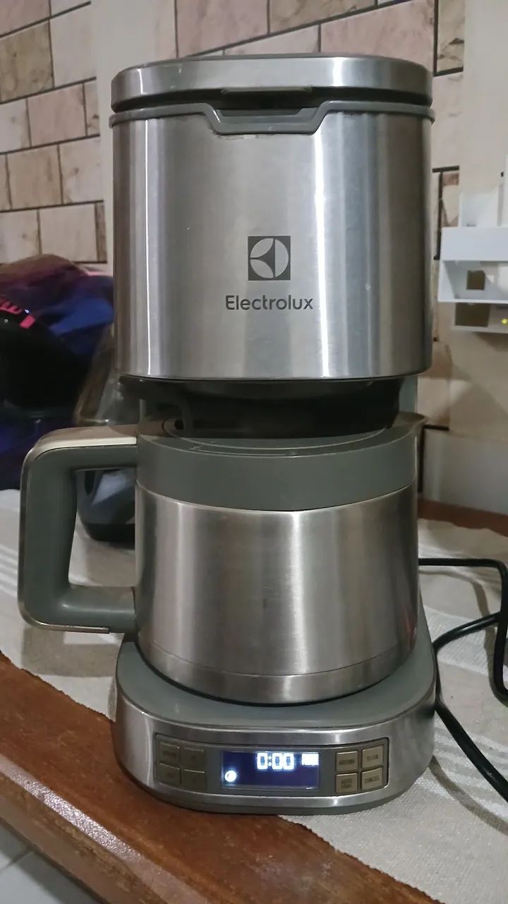 Cafeteira elétrica programável 