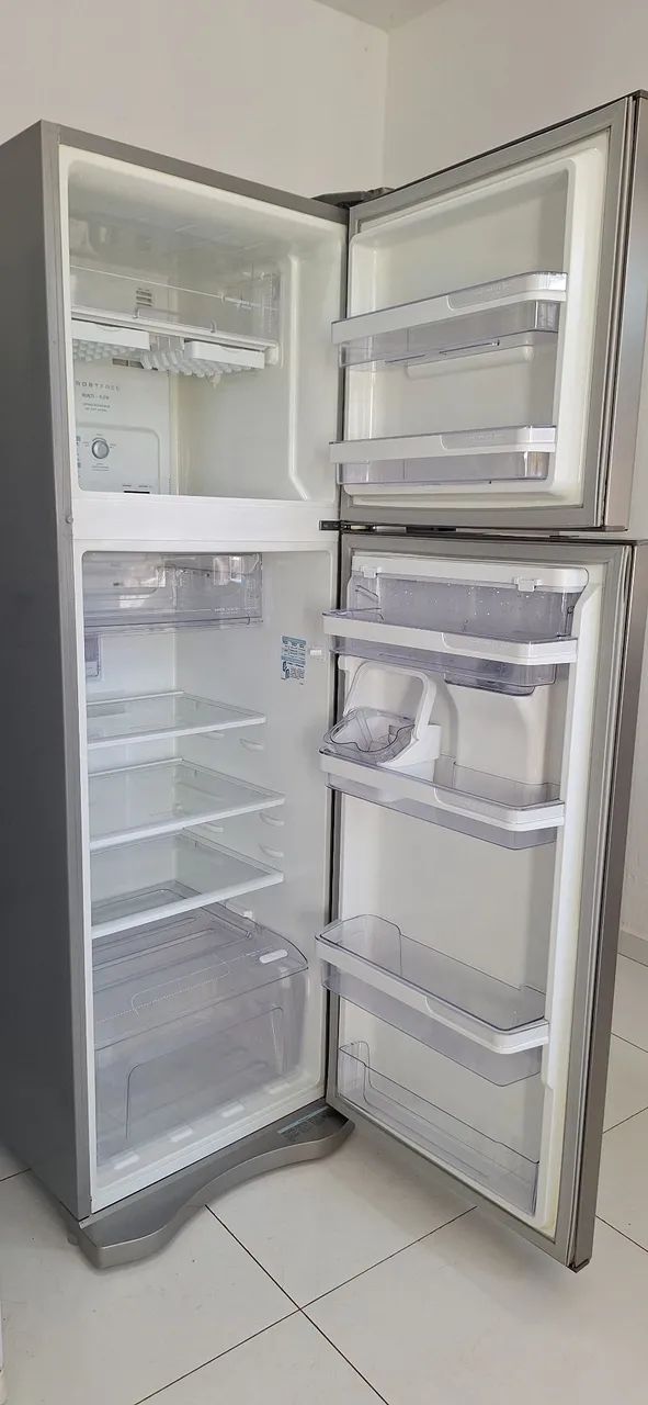Geladeiras inox estado de nova com garantia funcionando perfeitamente  - Foto 2
