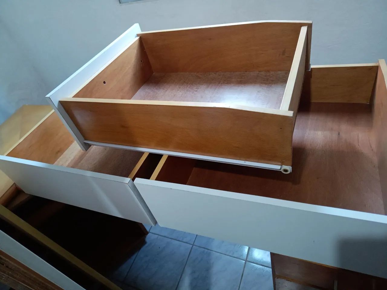 Cama de Solteirão 1,30x1,90m com 3 Gavetas e Baú - Foto 5