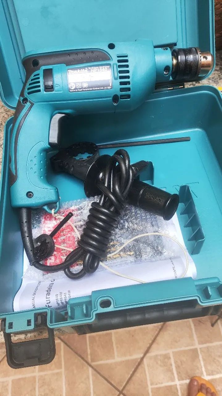 Furadeira com impacto Makita sem uso  - Foto 6