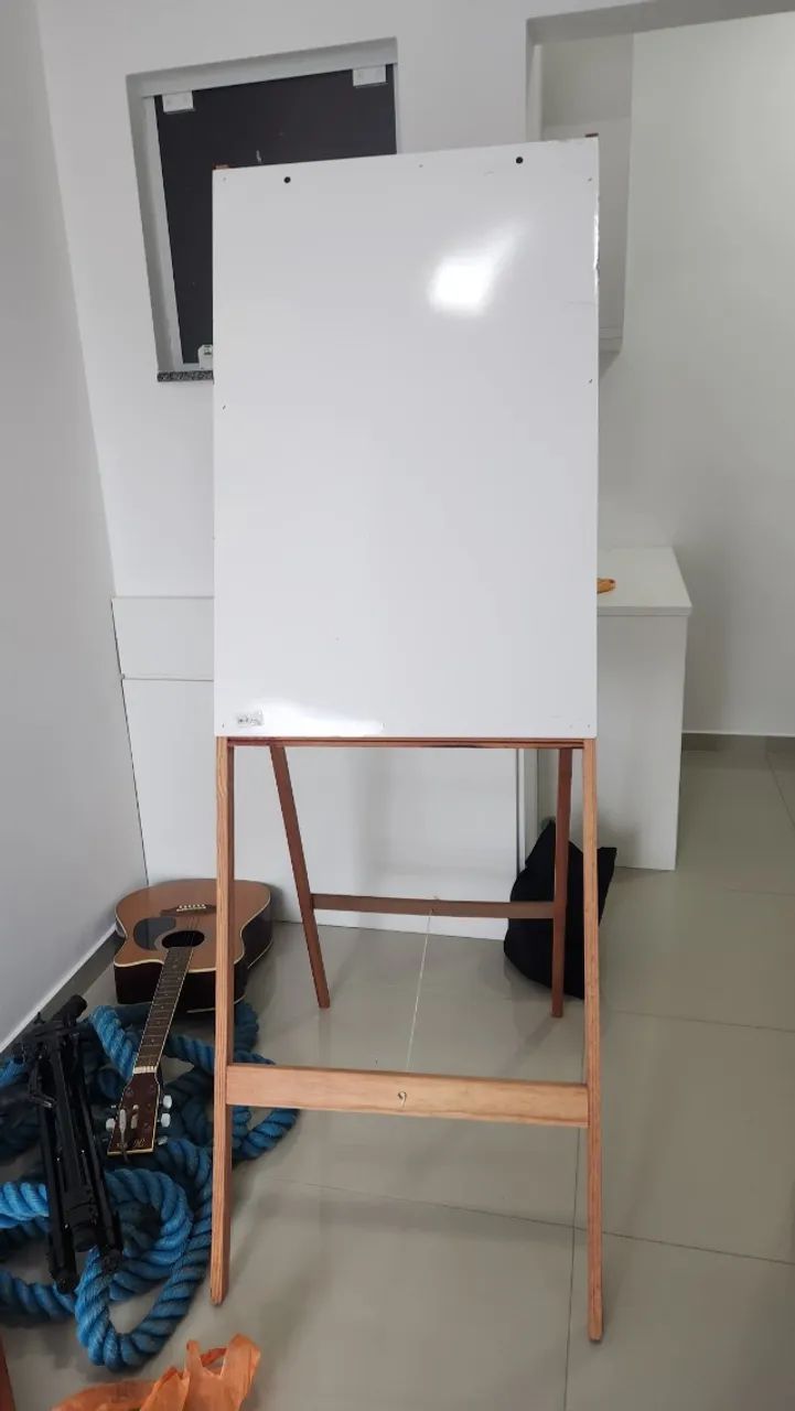 Cavalete quadro branco