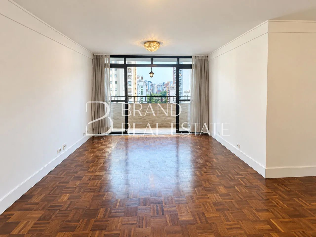 Apartamento de 100 m² com 3 Dormitórios e 2 Vagas em Moema | Venda e Locação - Foto 2