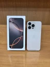Celular iPhone 16 Pro Max 256gb Desert - Foto 2