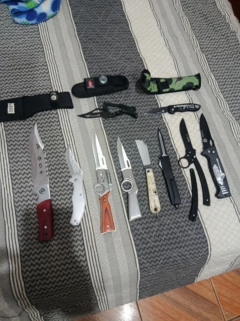 1 faca e 9 canivetes usados  - Foto 2