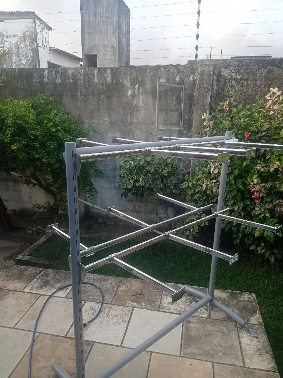 Arara para roupas - Foto 2