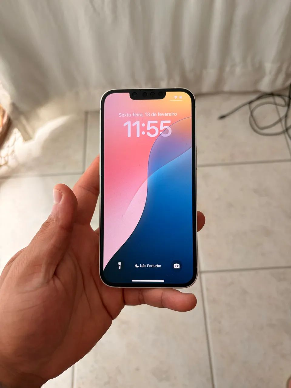 Iphone 13 branco 128gb + Cabo de USB-C para Lightning ORIGINAL  - Foto 2