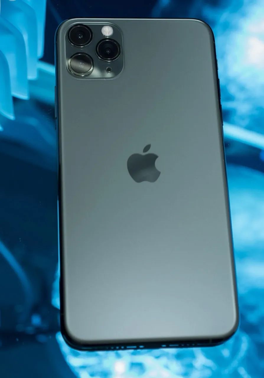 iPhone 11 Pro Max 128gb sem nenhum detalhe 