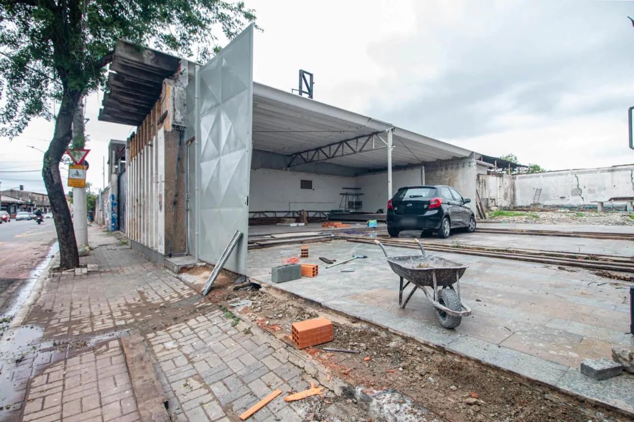 Galpão na Avenida Luís Stamatis, 1000  840 m² - Foto 2