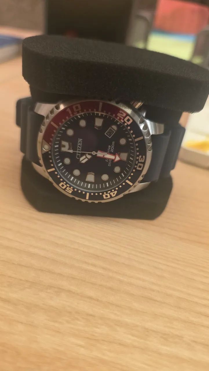 Citizen Promaster Eco-Drive Diver Pepsi 200m BN0168-06L Completo