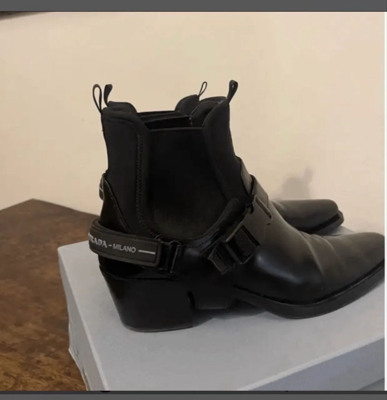 Bota cowboy prada couro original  - Foto 5