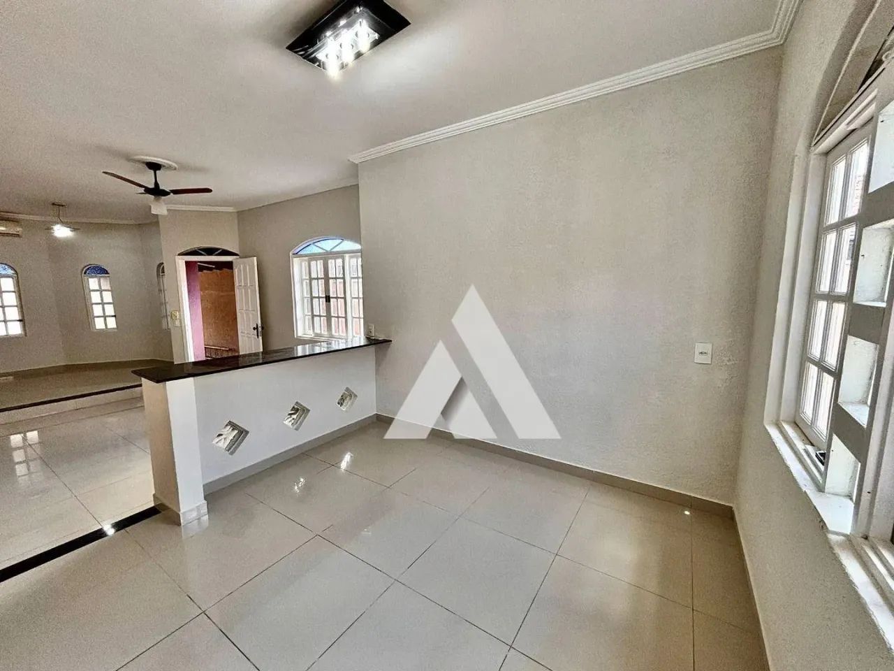 Casa com 3 quartos à venda, - Perímetro Urbano - Sarapuí/SP. - Foto 4