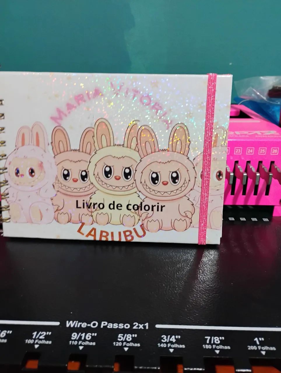 Livro de colorir Labubu