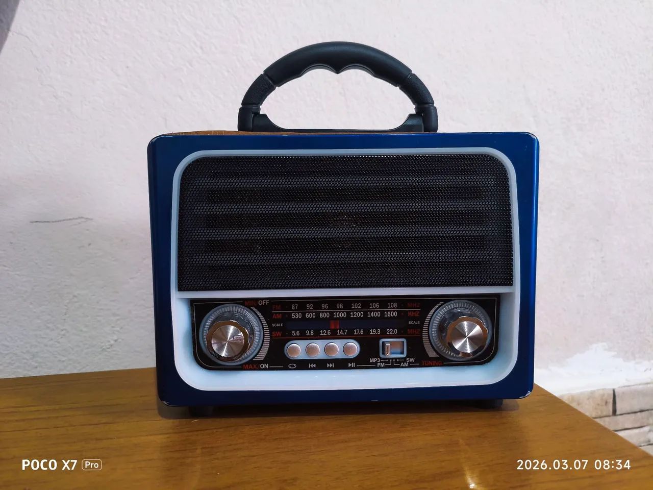 Rádio Moderno Estilo Retro 