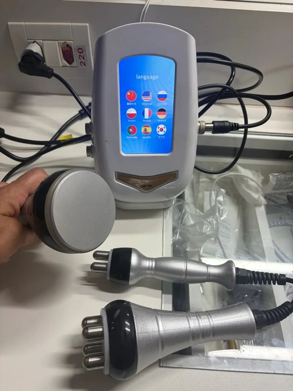 Maquina de lipocavitação 3 em 1 - Foto 3