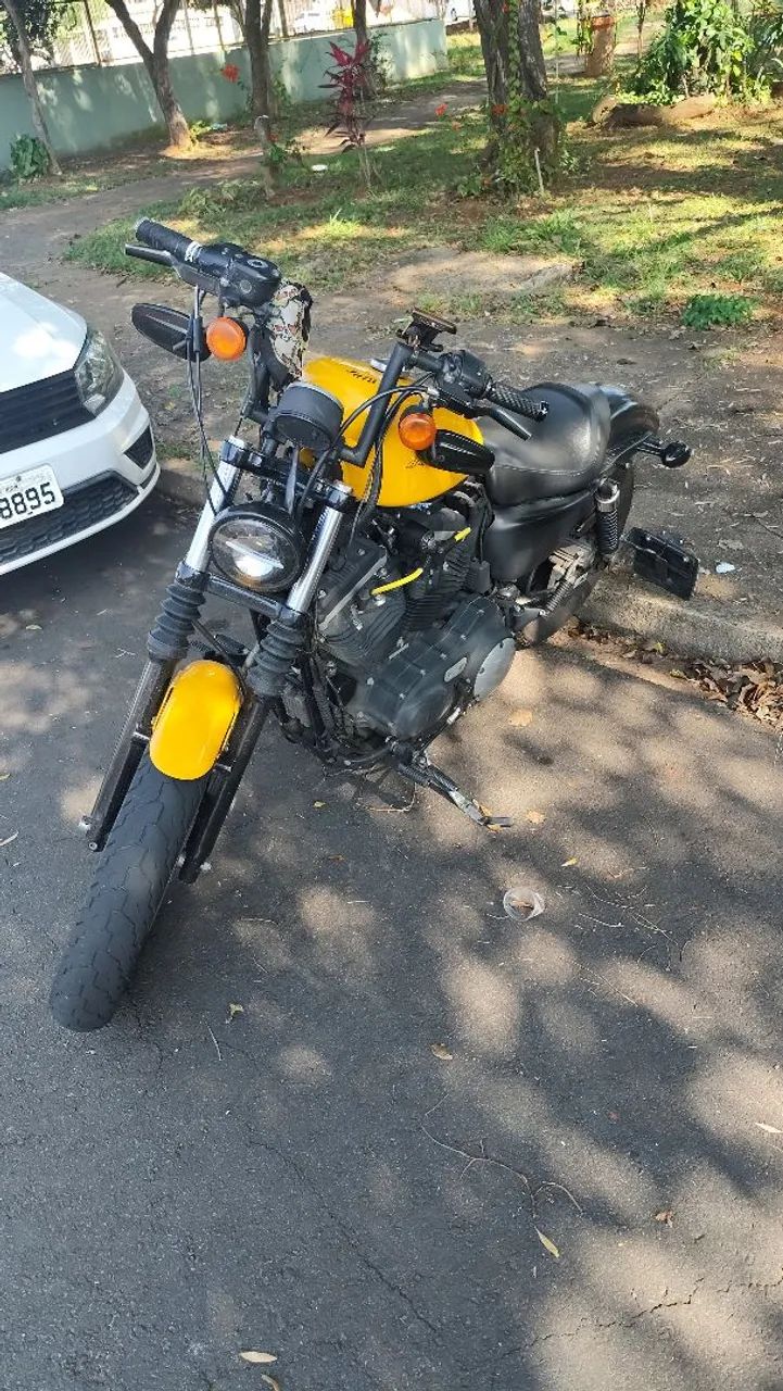 Harley 883 Iron