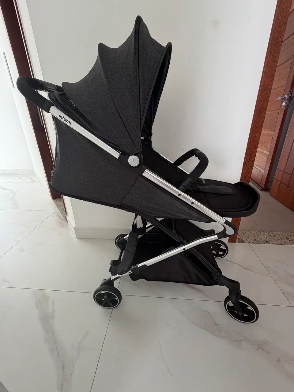 Carrinho de bebê Infanti - Foto 4