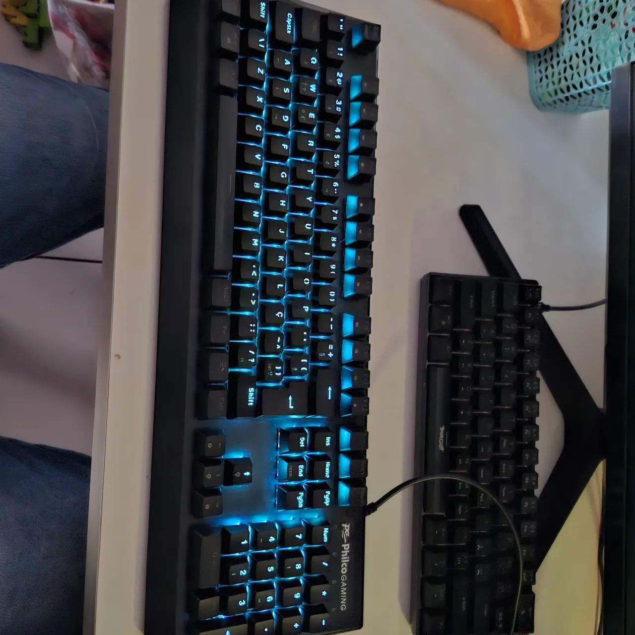 Teclado gaimer mecanico com rgb azul  - Foto 2