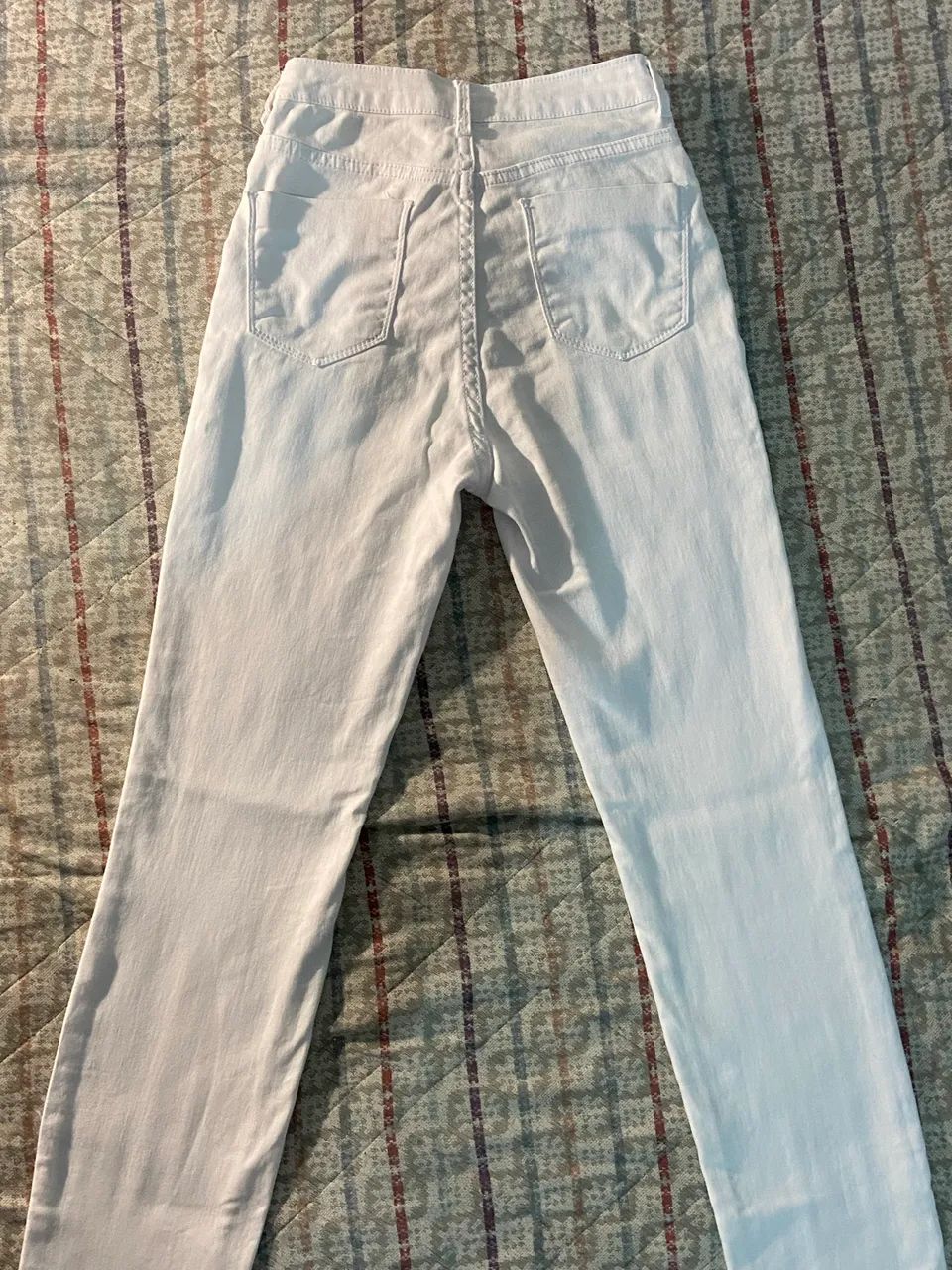 Calça branca cintura alta - Foto 2