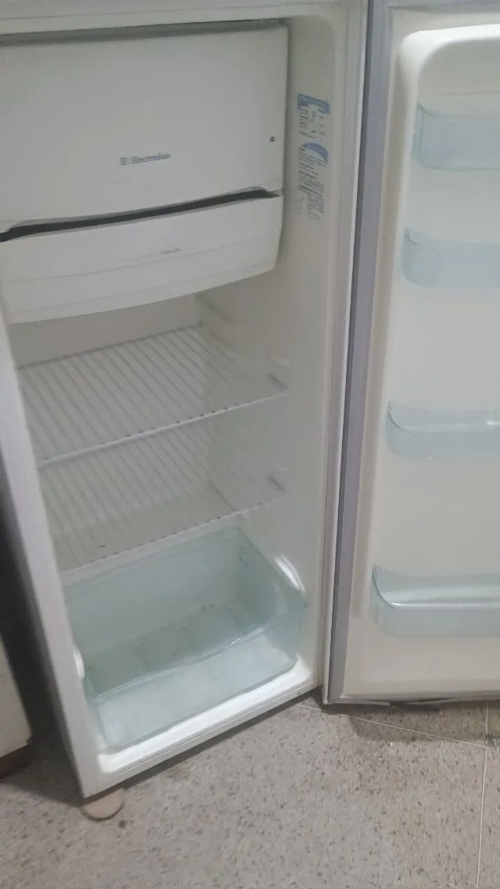 Geladeira ótima funcionando perfeitamente  - Foto 2