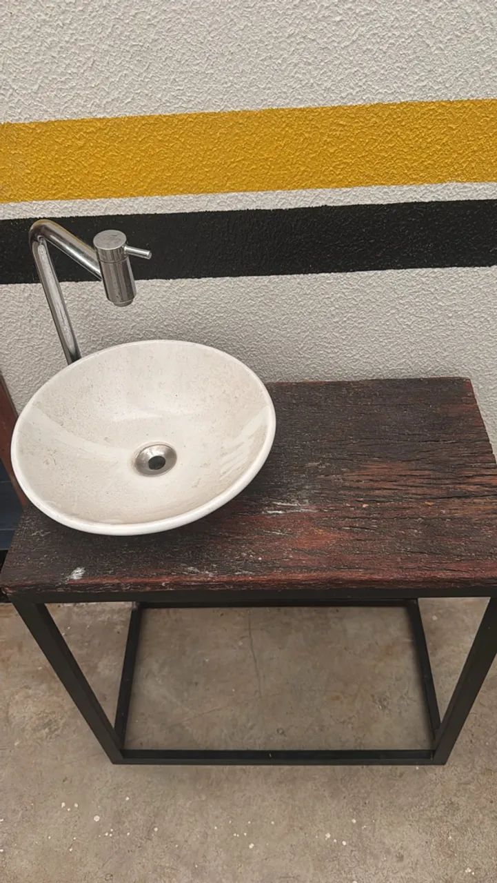 Lavabo com bancada de madeira  - Foto 2