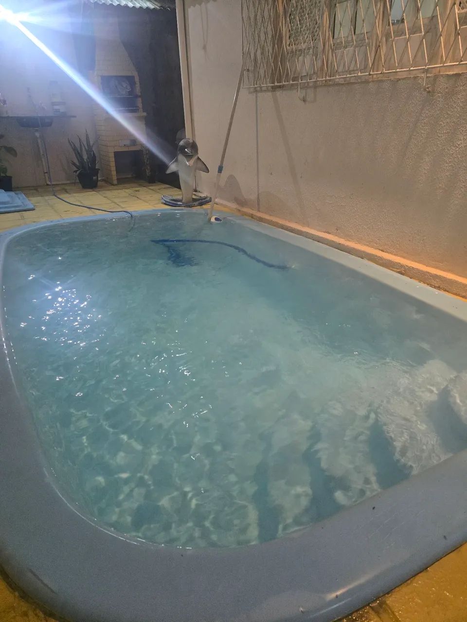 CASA COM PISCINA ja saneada *8)