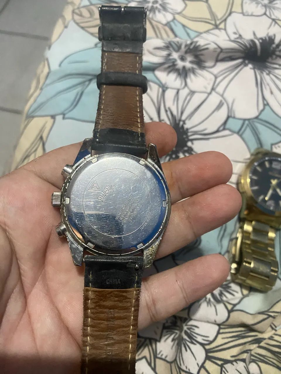 Vendo dois relógios parados Guess e Tecnos  - Foto 5