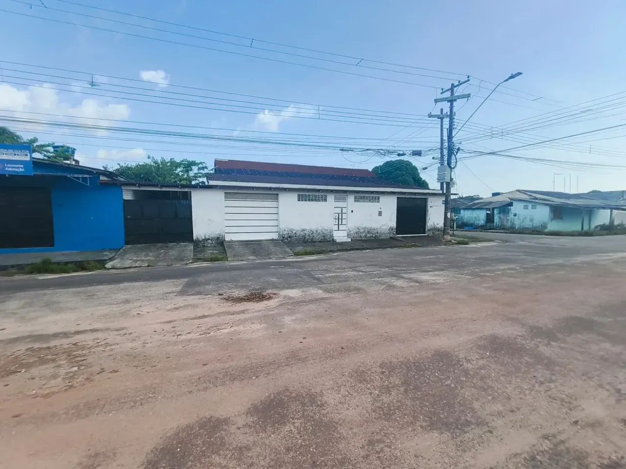 CJ Maguari - Casa com 375 m² com dois ponto comerciais - Imovel com documento