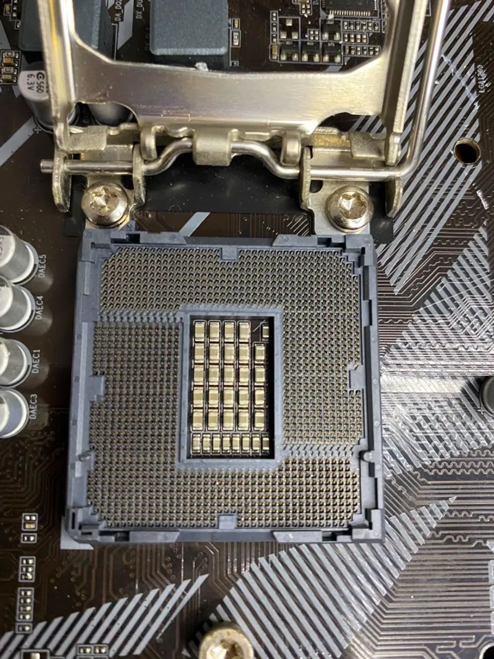 Gigabyte H410m - Foto 3