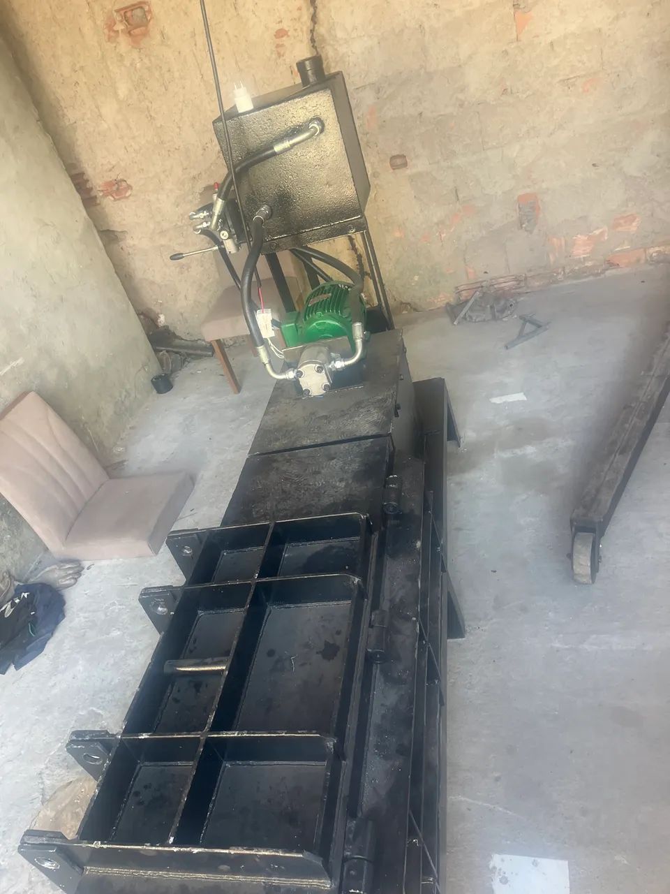Vende se prenssa 