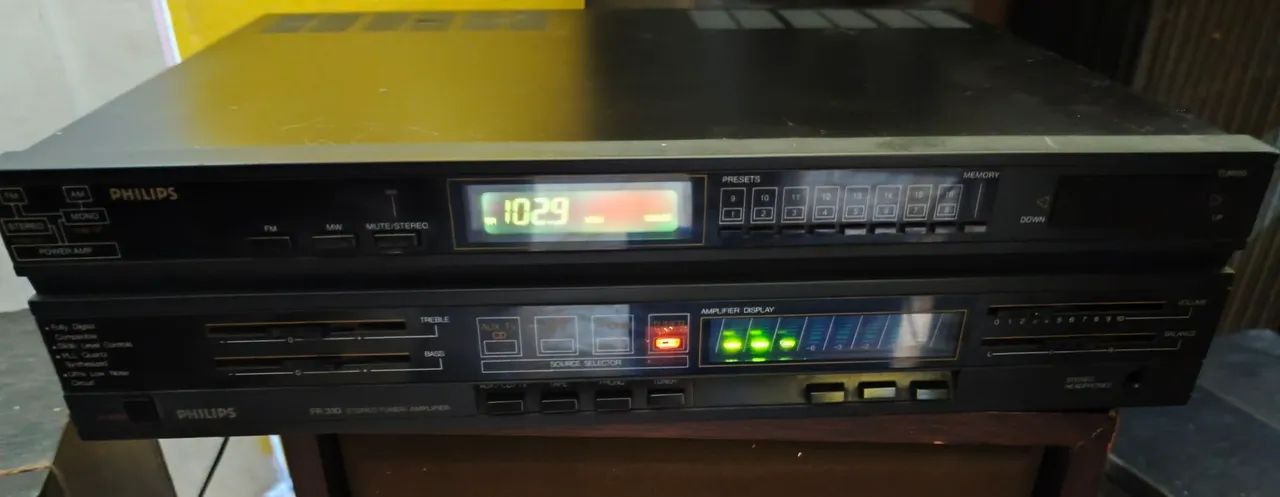 Receiver Philips FR 310 Stereo Tuner/Amplifier