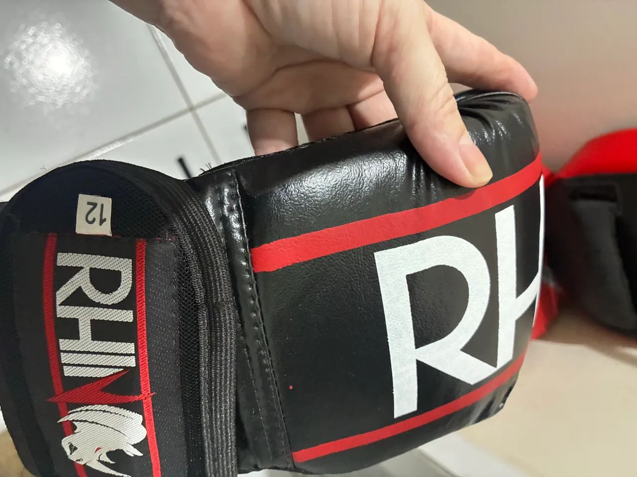 Luva de boxe ou muay Thai  