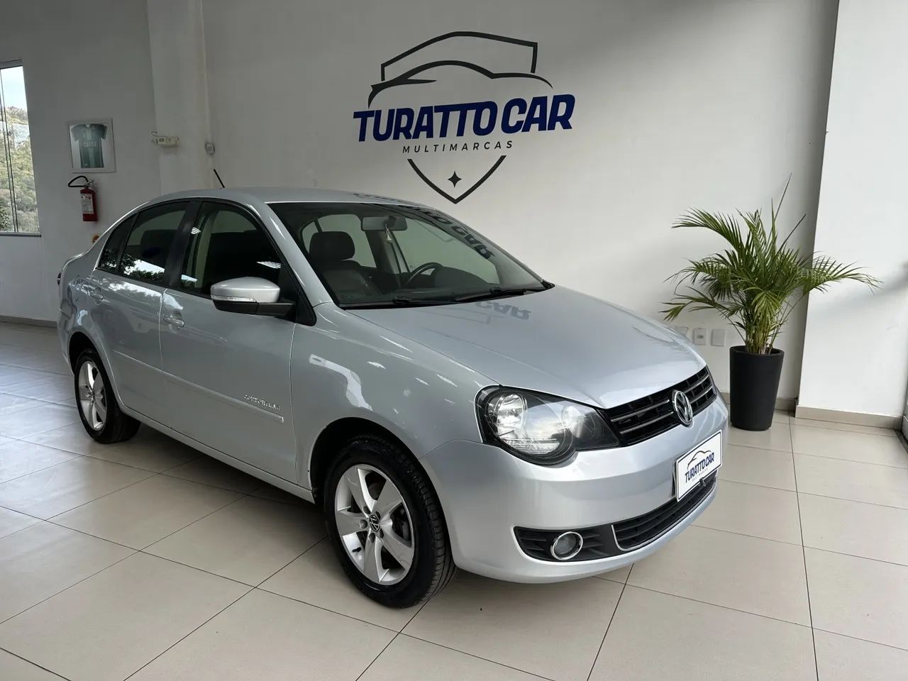 Volkswagen Polo POLO 1.6 MI/S.OURO 1.6 MI TOT.FLEX 8V 5P 2014
