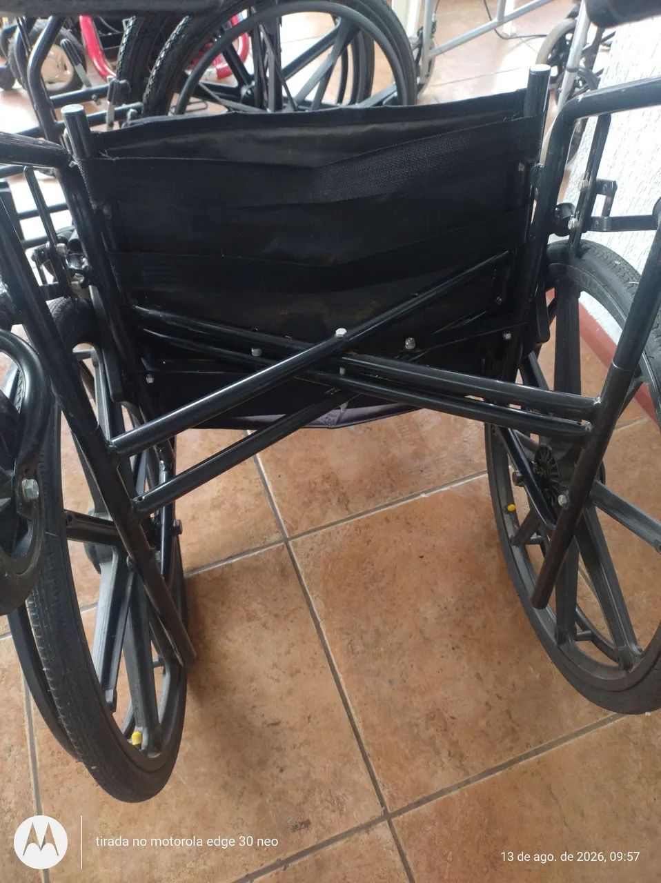 Cadeira de rodas 50cm  - Foto 2
