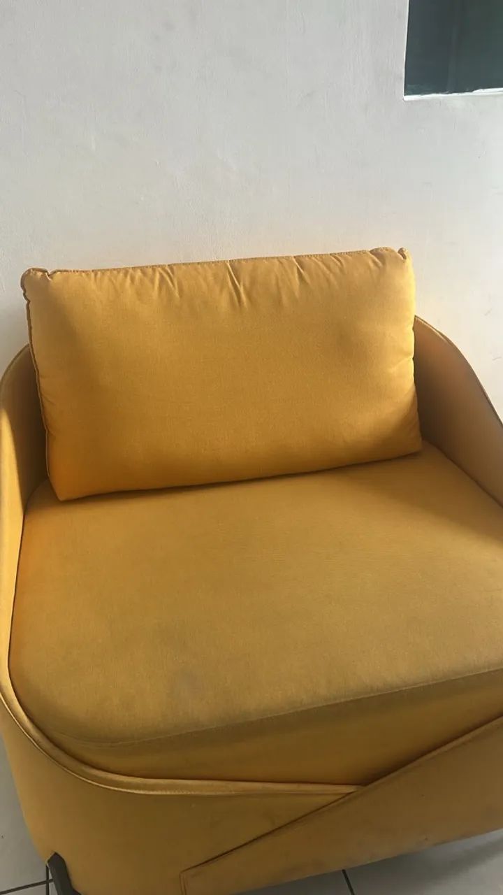 POLTRONA COM DESIGNE ORGANICO - Foto 3