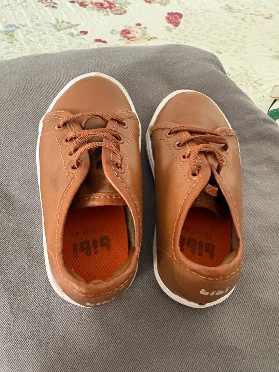 Sapatinhos bibi e crocs com preço até 30,00 - Foto 5