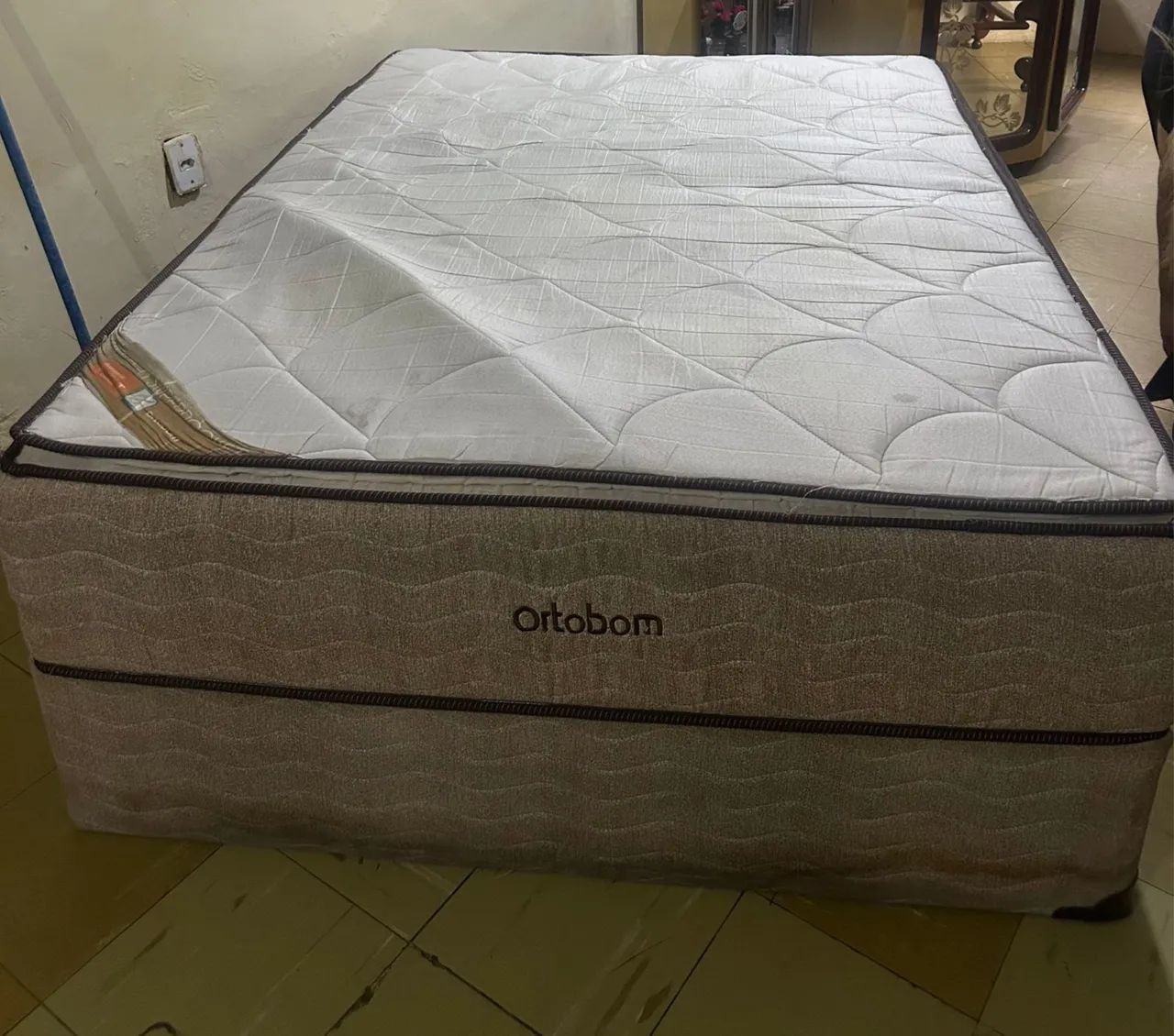 Cama De casal Ortobom 