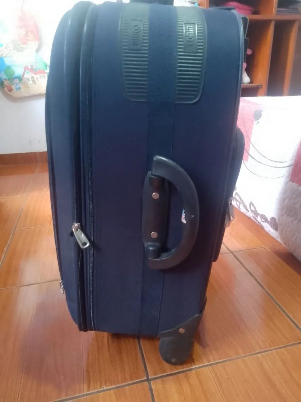 Mala de viagem grande praticamente nova  - Foto 2