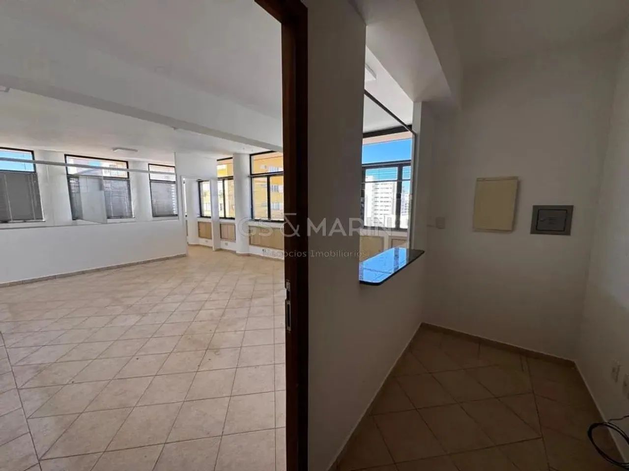 Sala para alugar no Ed Metropolitano, em Londrina - Foto 5
