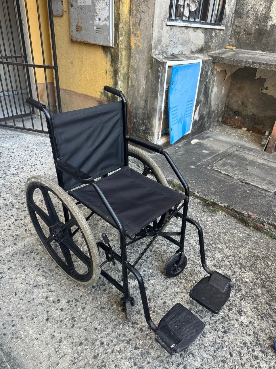 Cadeira de Rodas Dobrável - Foto 3