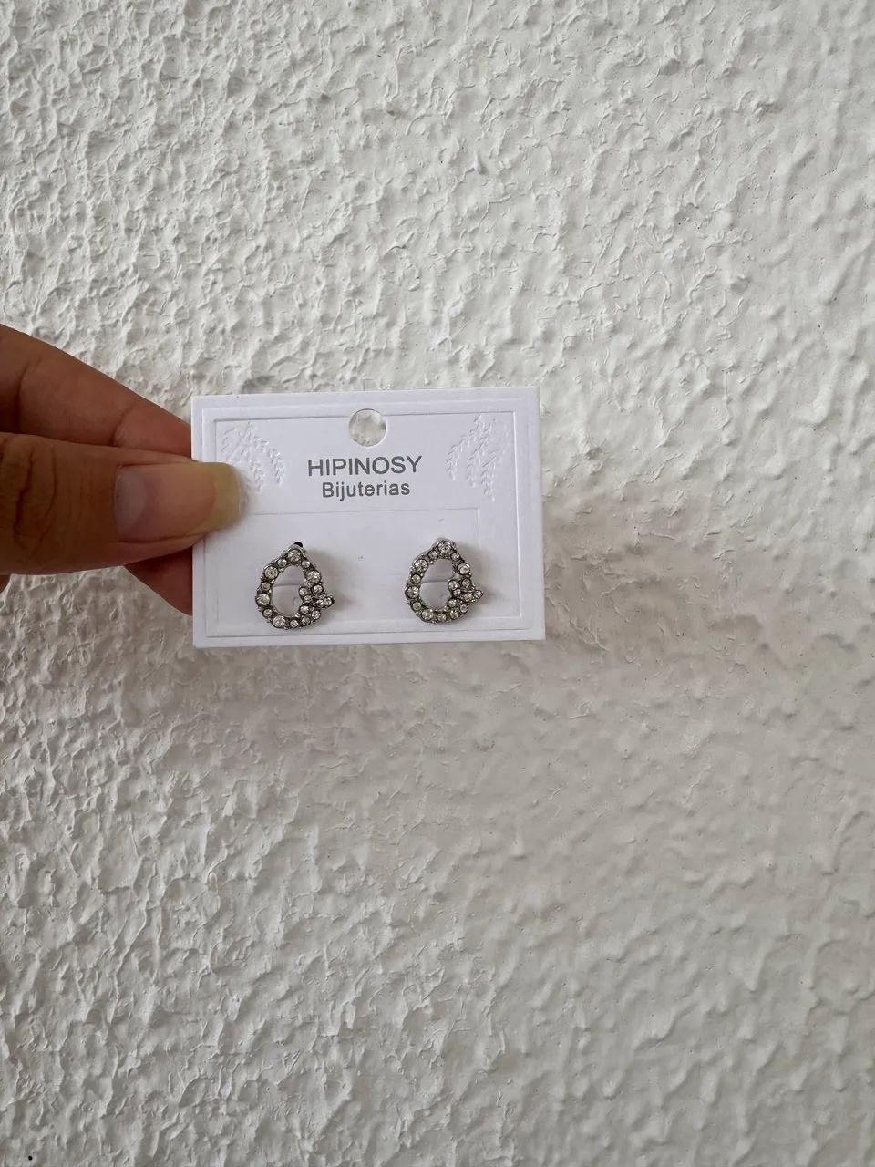 Brincos pequenos e lindos  - Foto 5