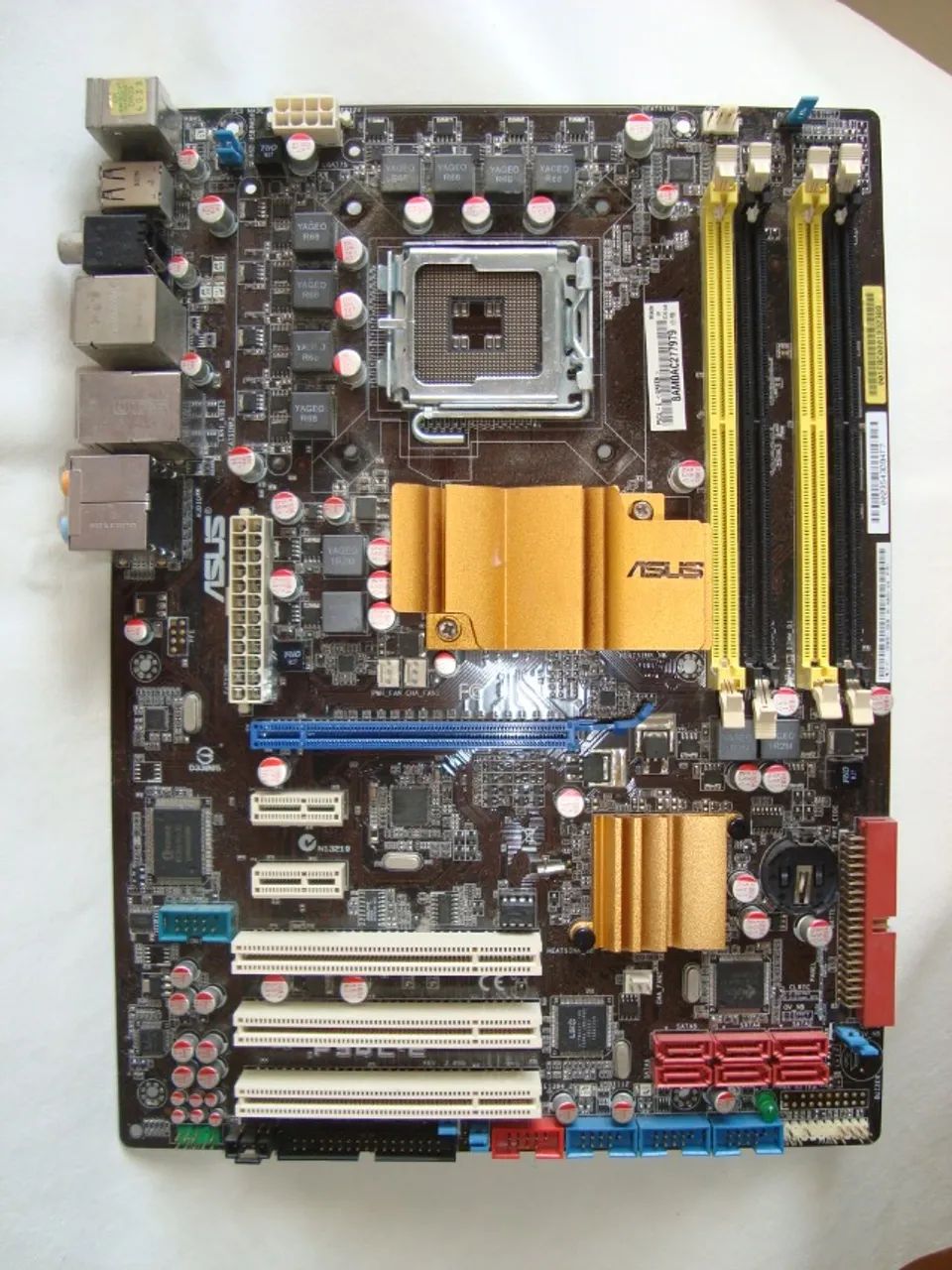 Placa mãe Asus com defeito (Leia o anúncio)
