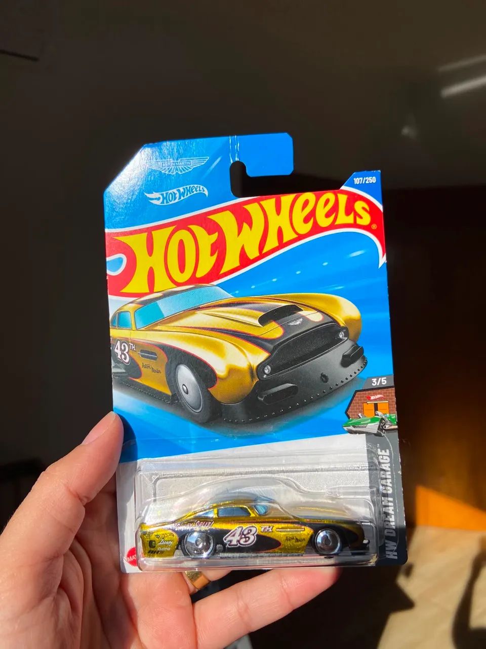 Aston Martin  hot wheels STH