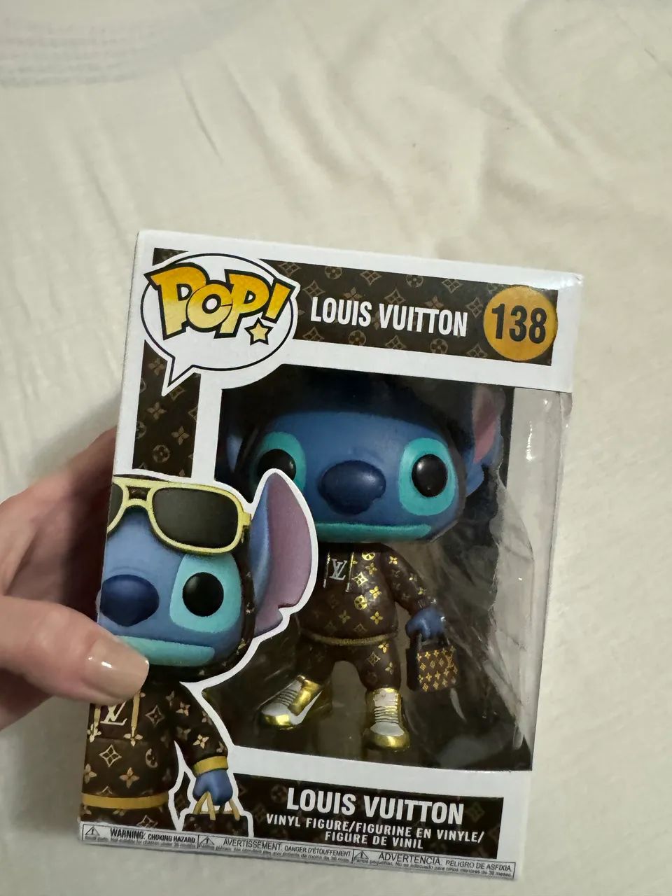 Funko Pop! Stitch Louis Vuitton ( acompanha óculos ) - Foto 2