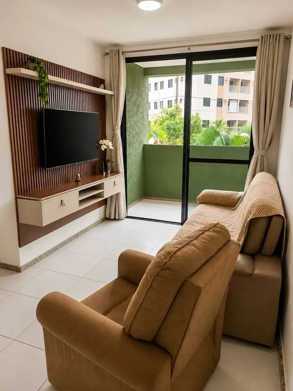 VENDO APARTAMENTO NO ELEVATTO NA ESTRADA DO LUZIA COM 3 QUARTOS COM SUITE