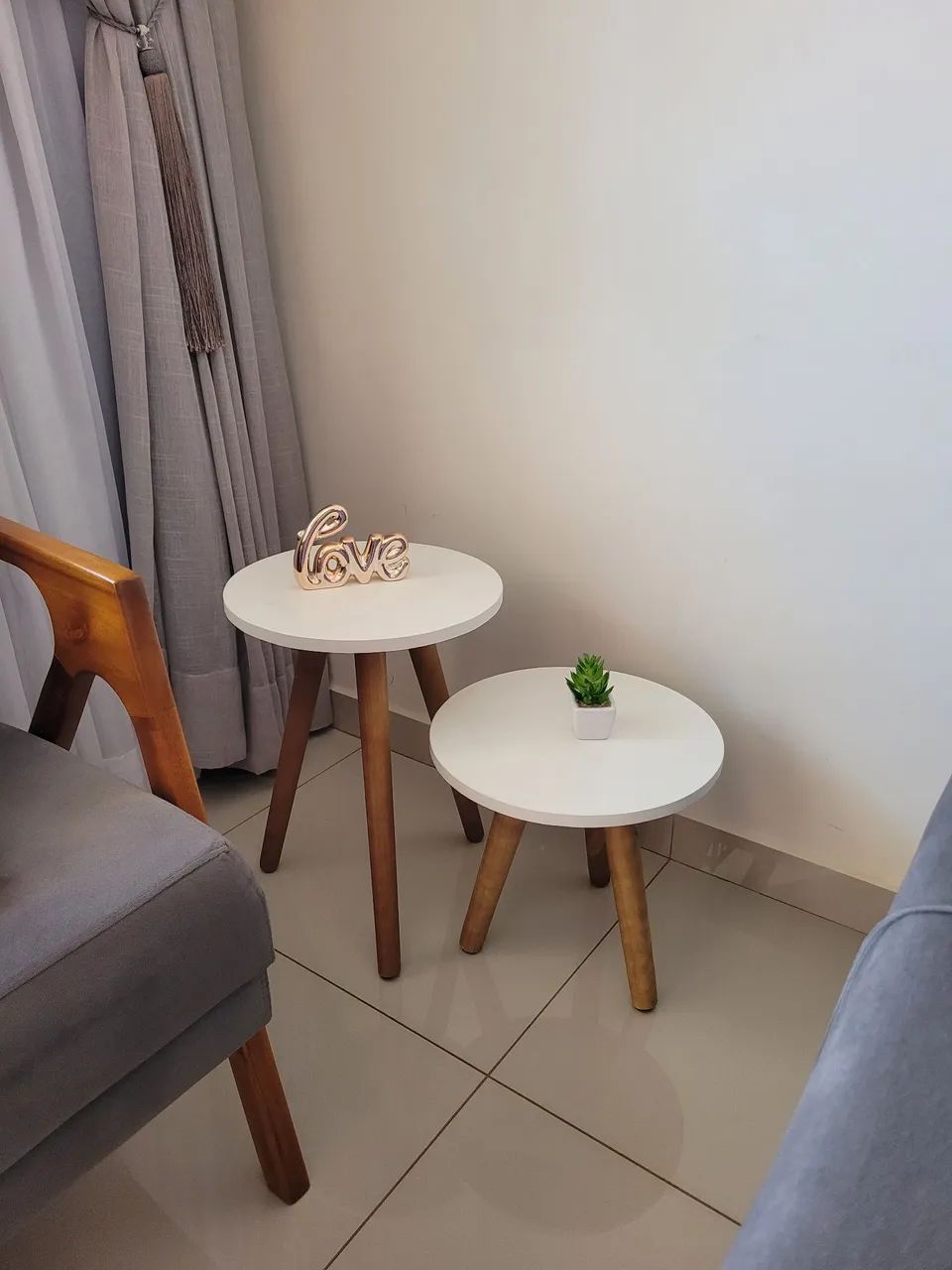 Mesinhas de apoio Novas  - Foto 2